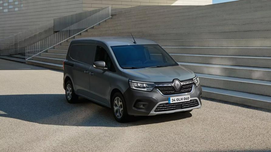 RENAULT HAFİF TİCARİ ARAÇ AİLESİNDE KOBİ VE SERBEST MESLEK SAHİPLERİNE ÖZEL