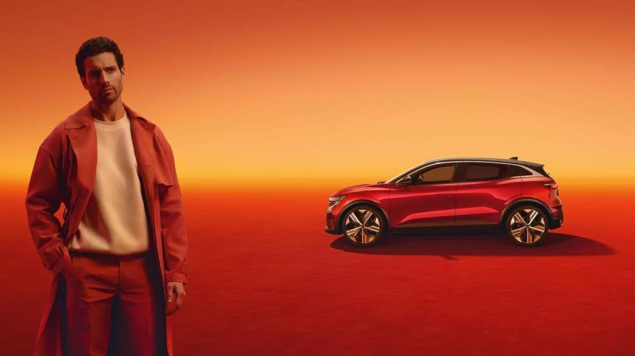RENAULT MEGANE E-TECH 350.000 TL KREDİ 12 AY VADE VE %0 FAİZ FIRSATIYLA